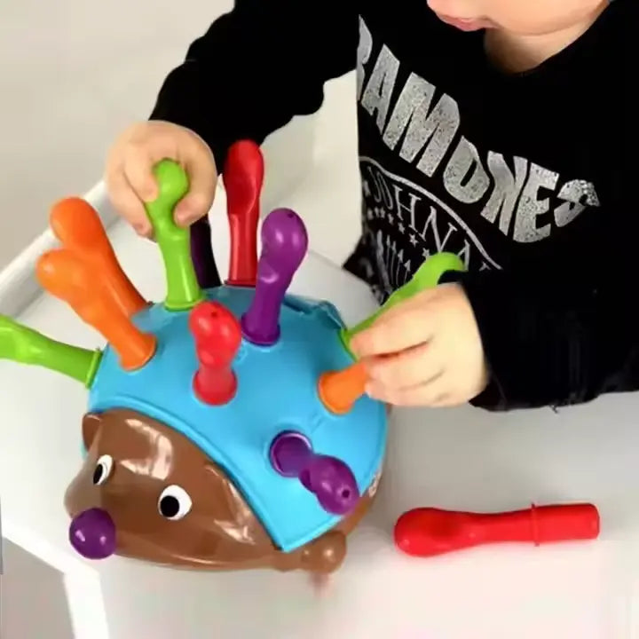 Montessori Hedgehog Spike for toddlers - Counting and fine motor skills