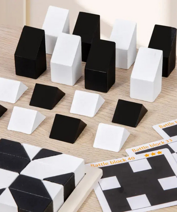 Hiding blocks game