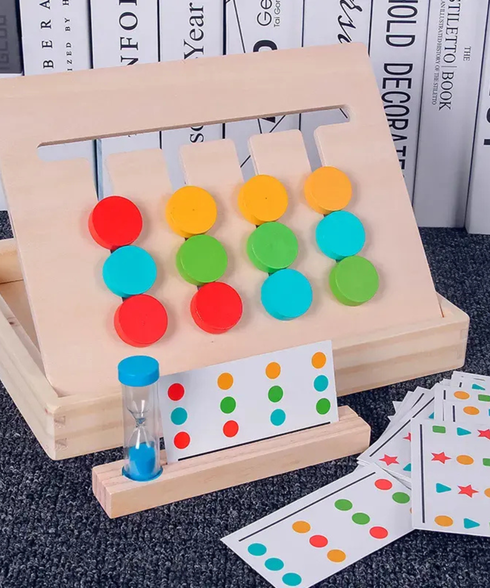 Four color logic game