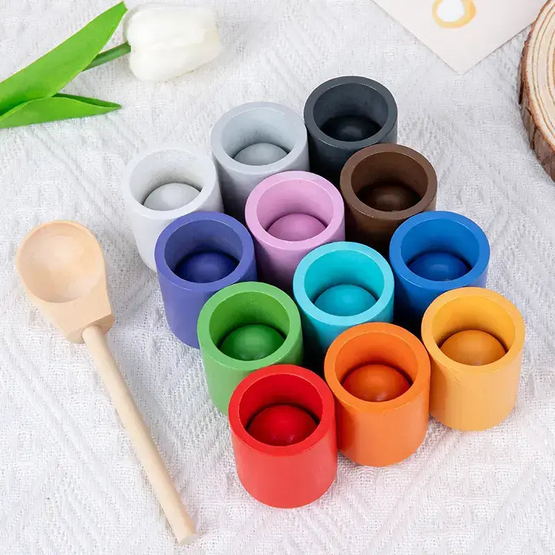 Balls and cups sorting game