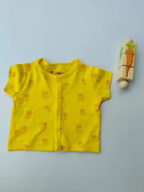 Solo green bear with Lemony kangroos and pineapples Jhablas- (Pack of 3)