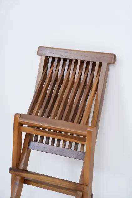 Wooden Foldable Chair for Creative Relaxed space
